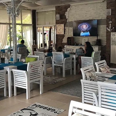 Apartment апартамент в видом на бассейн 